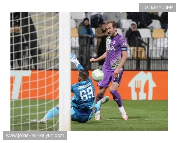 凯恩二次进攻倒地铲射,热刺再次点燃比赛氛围